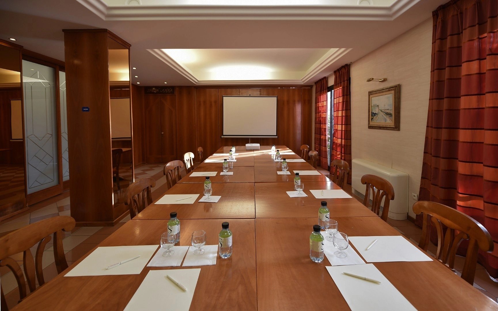 Salle de réunion modulable de l’hôtel 3 étoiles à Lucciana