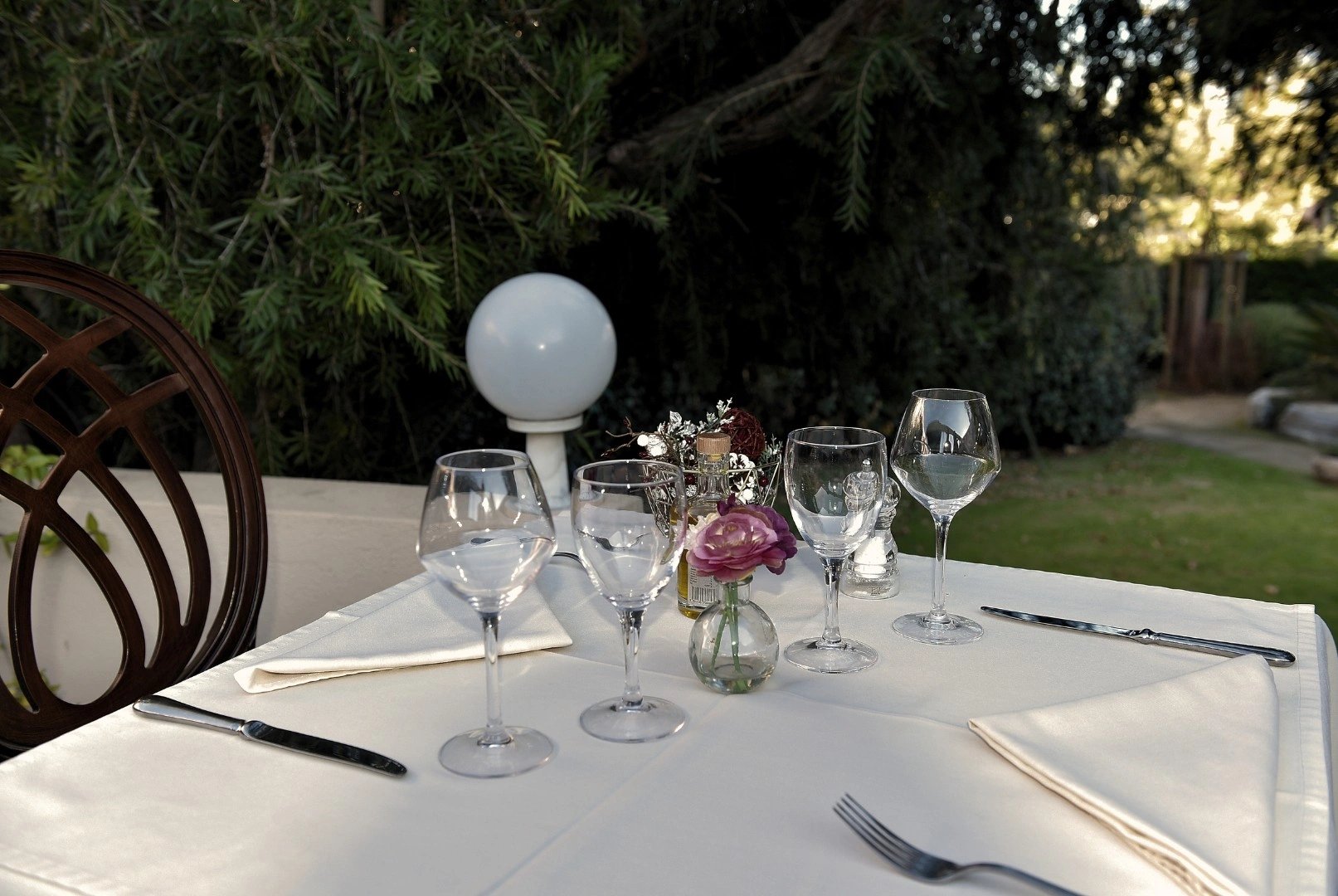 Table du restaurant de l’hôtel 3 étoiles à Lucciana