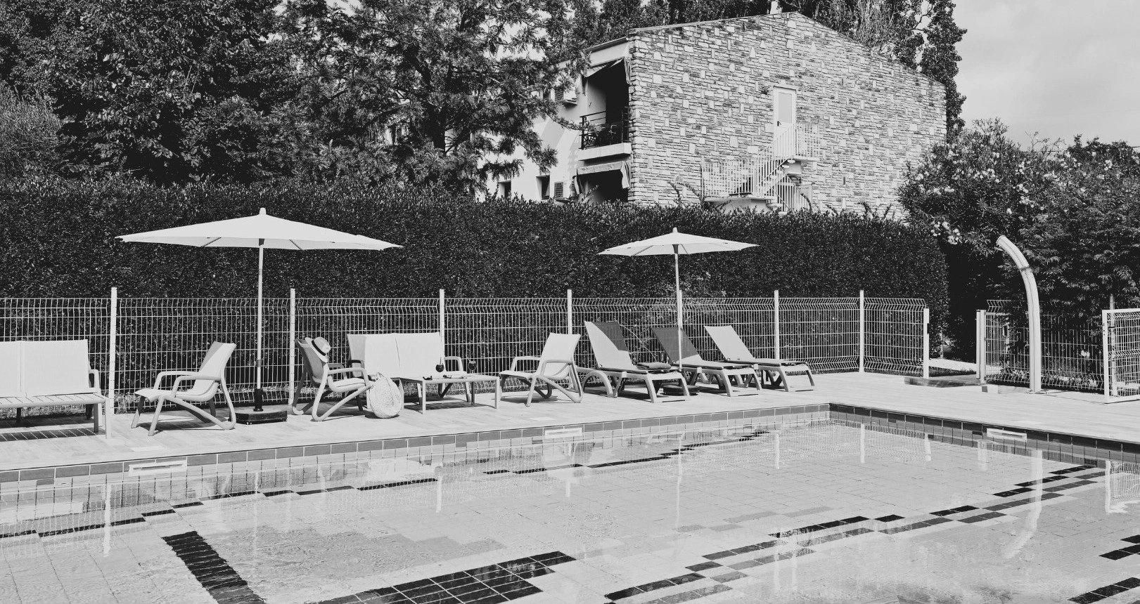 Piscine de l’hôtel 3 étoiles à Lucciana