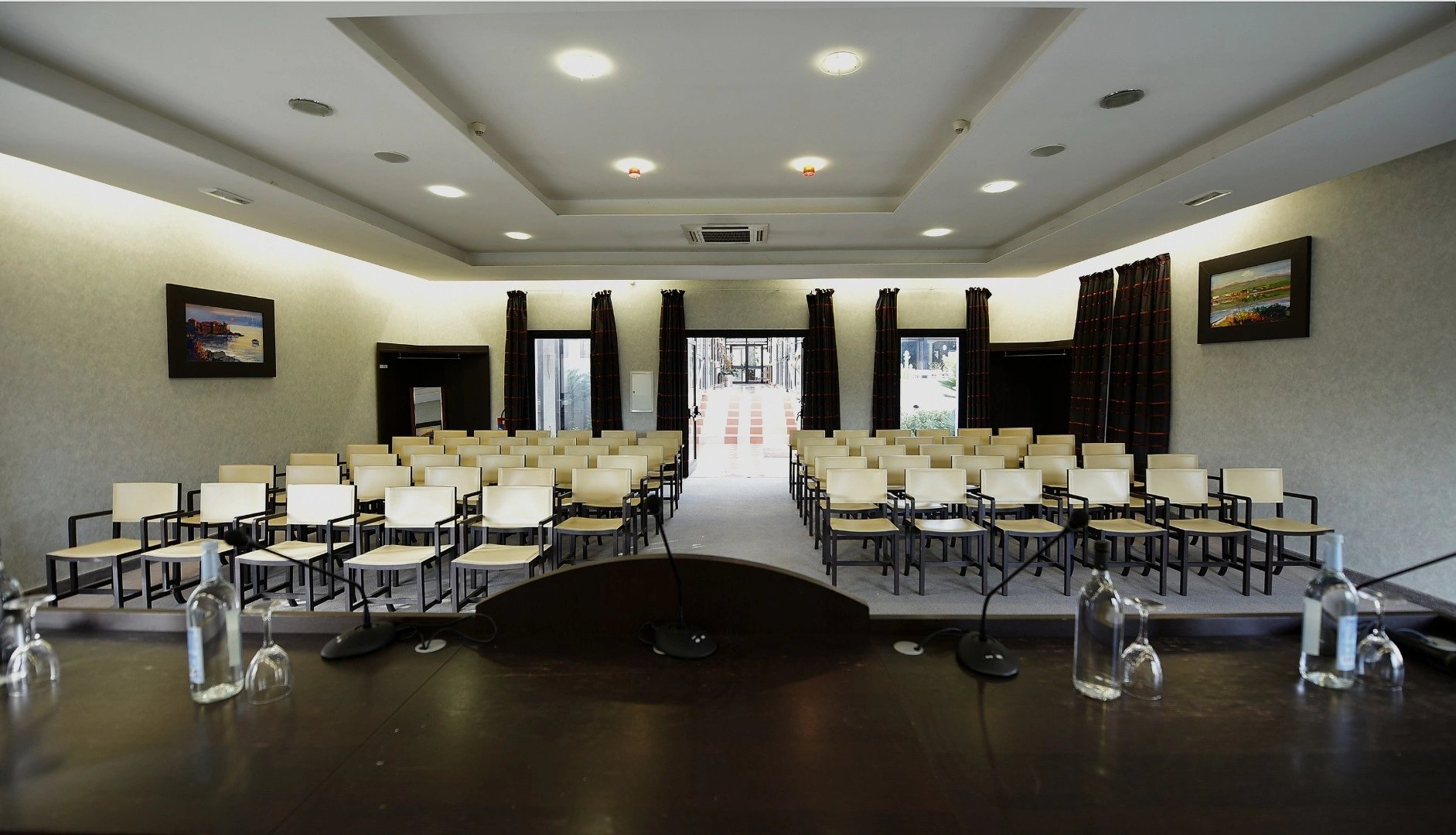 Salle de séminaire modulable à l’hôtel 3 étoiles à Lucciana