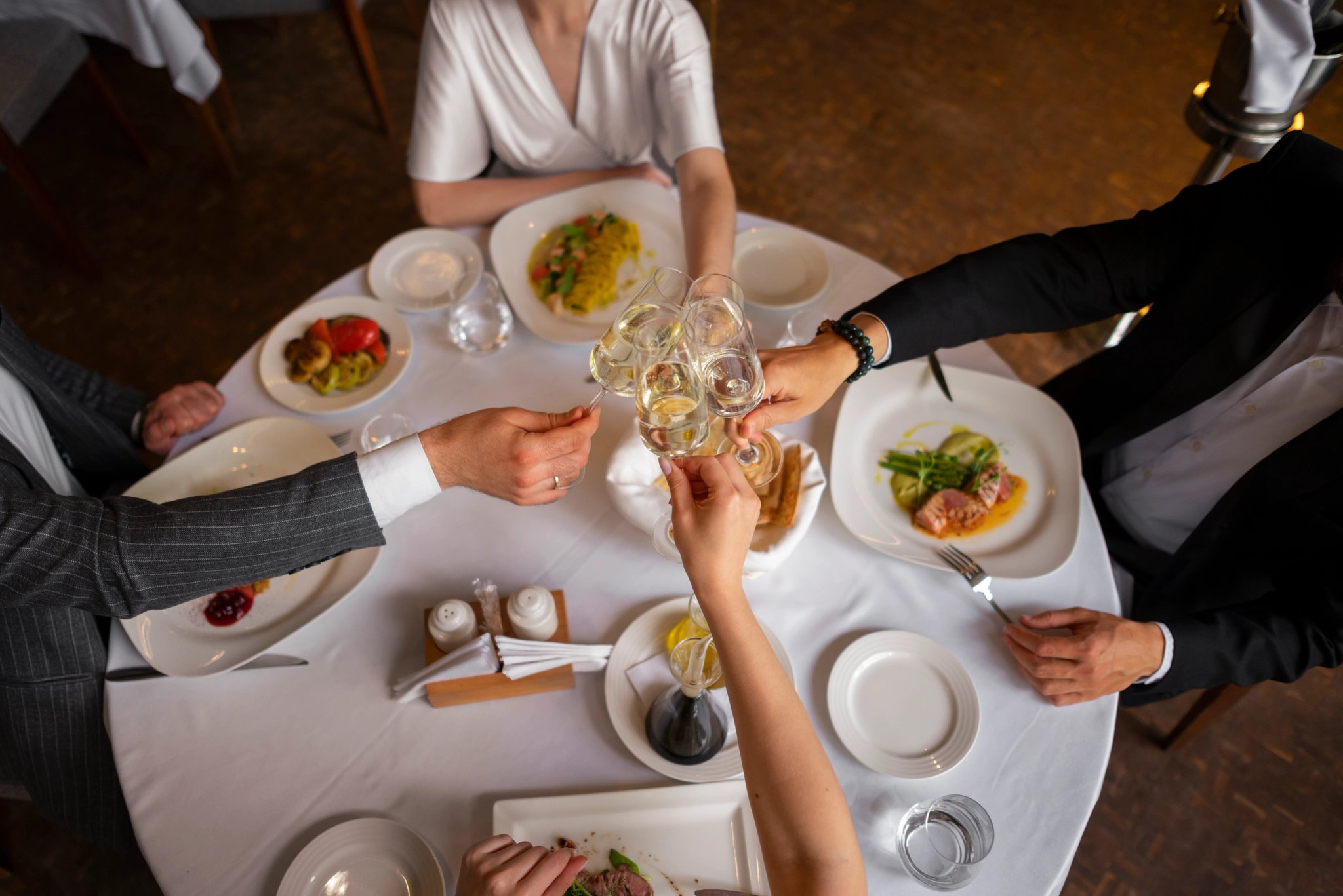 Moment de partage au restaurant de l’hôtel 3 étoiles à Lucciana