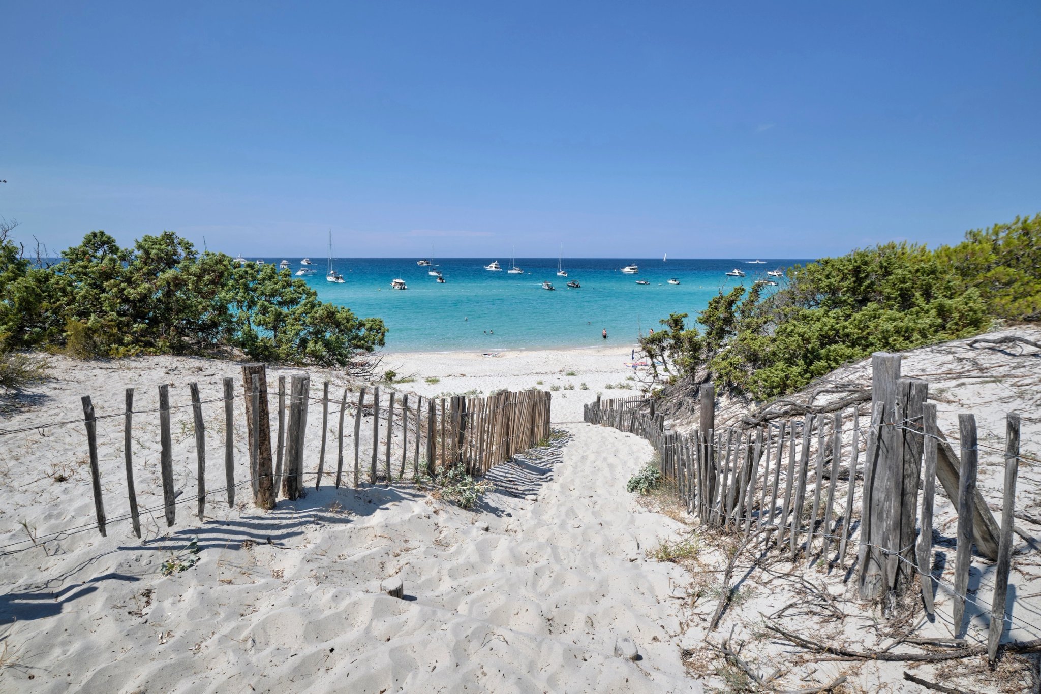 Plage de sable en Corse